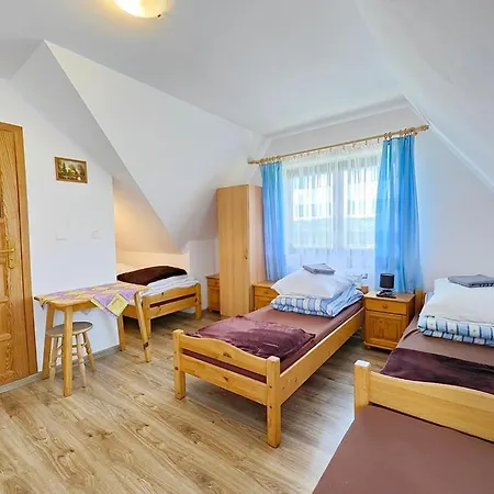 Komperda 3* بورونين